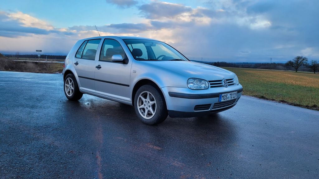 VW Golf 168.861 km 3.150 &euro; Elztal 74834