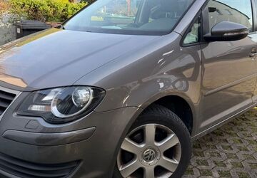 VW Touran 306.000 km 2.490 &euro; Tamm 71732