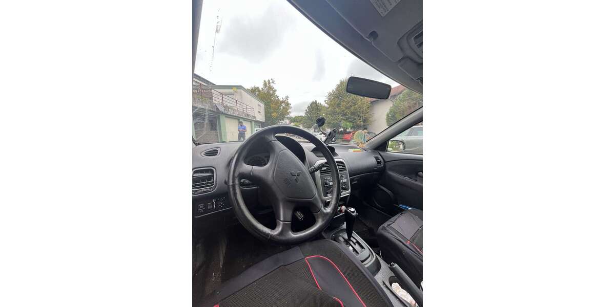 Mitsubishi Carisma 152.000 km 3.800 &euro; Mosbach 74821