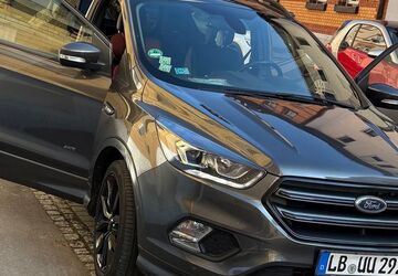 Ford Kuga 67.800 km 17.999 &euro; Ludwigsburg 71634
