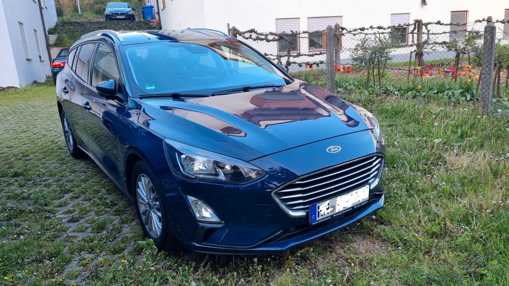 Ford Focus 117.300 km 12.700 &euro; Schwaigern 74193