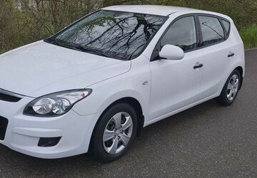 Hyundai i30 134.530 km 2.950 &euro; Neuenstadt 74196