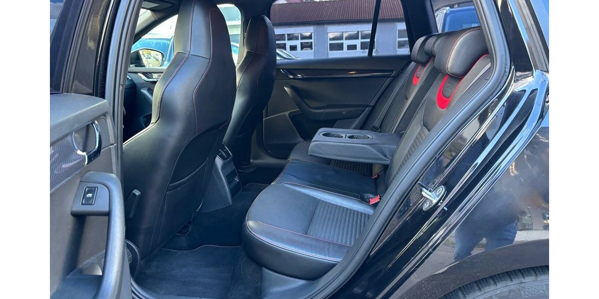 Skoda Octavia 2.0 TDI DSG Combi RS 298.000 km 6.990 &euro; Neckarsulm 74172