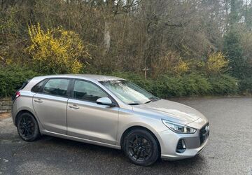 Hyundai i30 40.187 km 12.000 &euro; Elztal 74834
