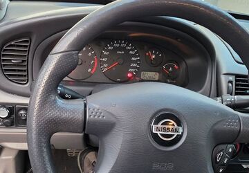 Nissan Almera 106.000 km 2.499 &euro; Backnang 71522