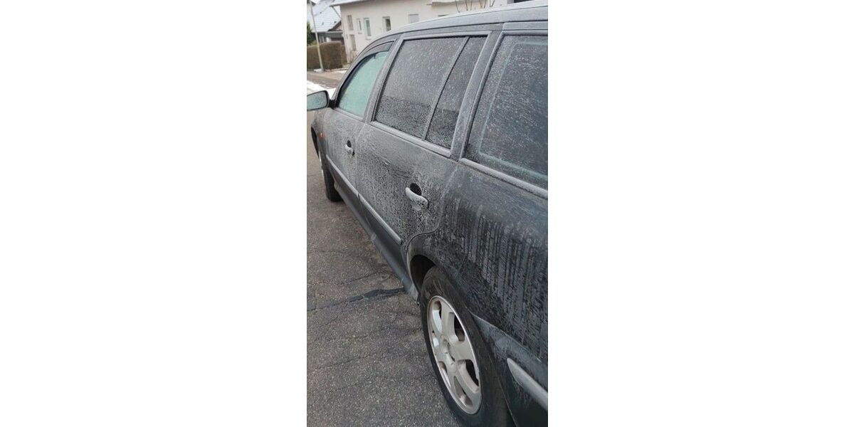 Skoda Octavia 273.000 km 2.250 &euro; Langenbrettach 74243