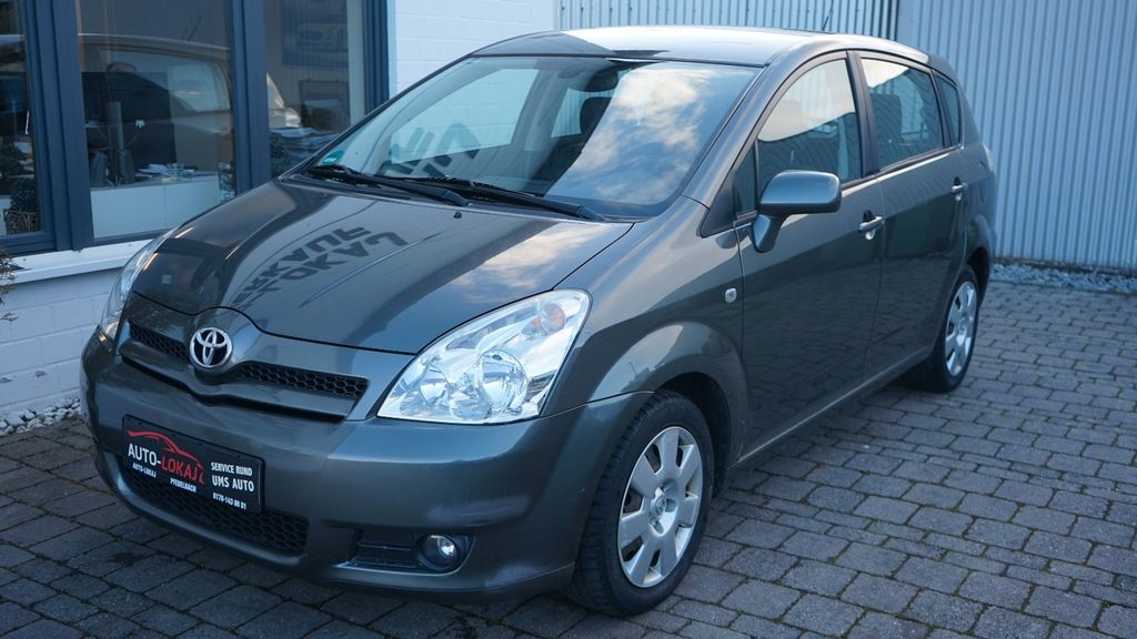 Toyota Corolla Verso 240.000 km 3.600 &euro; Pfedelbach 74629