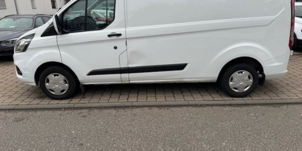 Ford Transit Custom 2.0 TDCI Kasten 300 L2 Trend 113.850 km 6.990 &euro; Neckarsulm 74172