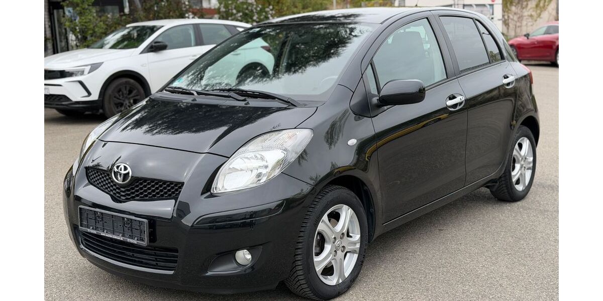 Toyota Yaris 94.000 km 6.490 &euro; Möglingen 71696