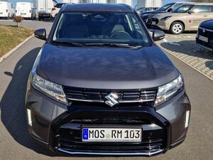 Suzuki Vitara Vollhybrid 1.5 Hybrid Allgrip AGS Comfort+ 4.800 km 29.990 &euro; Obrigheim-Asbach 74847