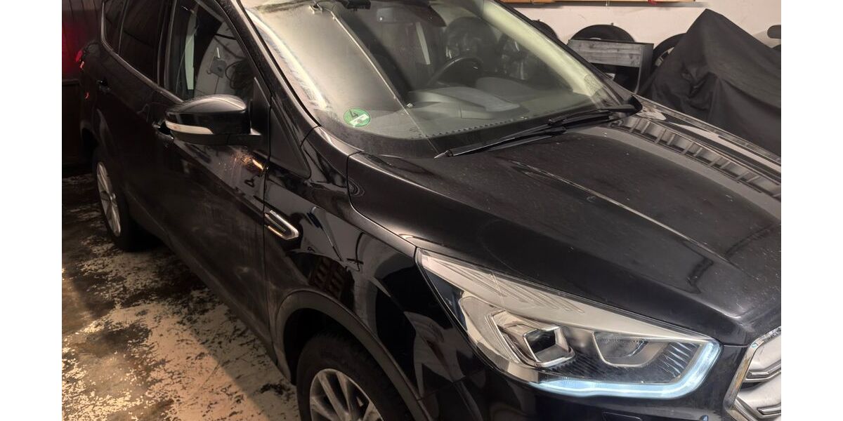 Ford Kuga 94.782 km 10.500 &euro; Großerlach 71577