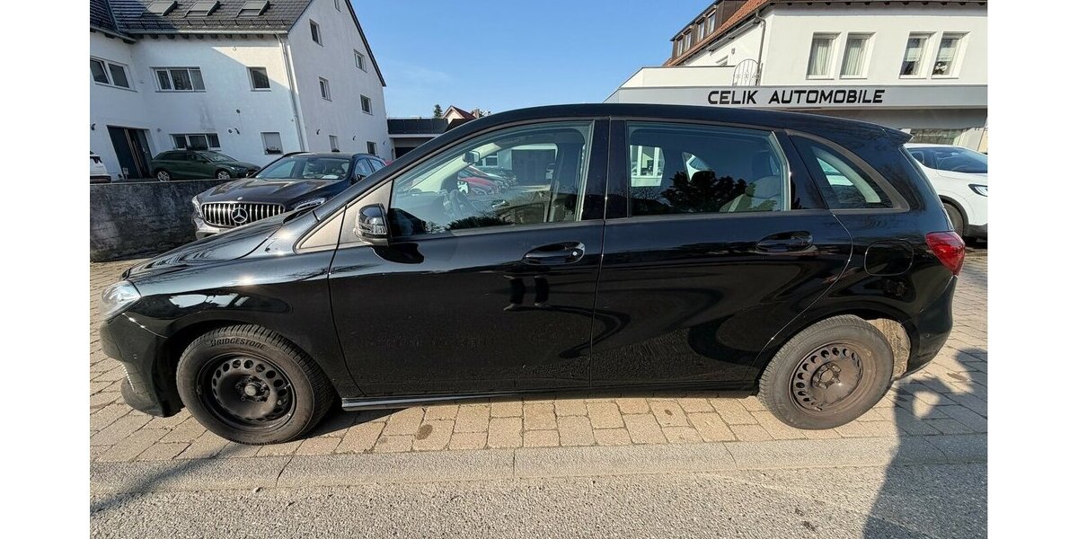 Mercedes-Benz B 180 CDI d Automatik 1. Hand 98.000 km 11.490 &euro; Neckarsulm 74172
