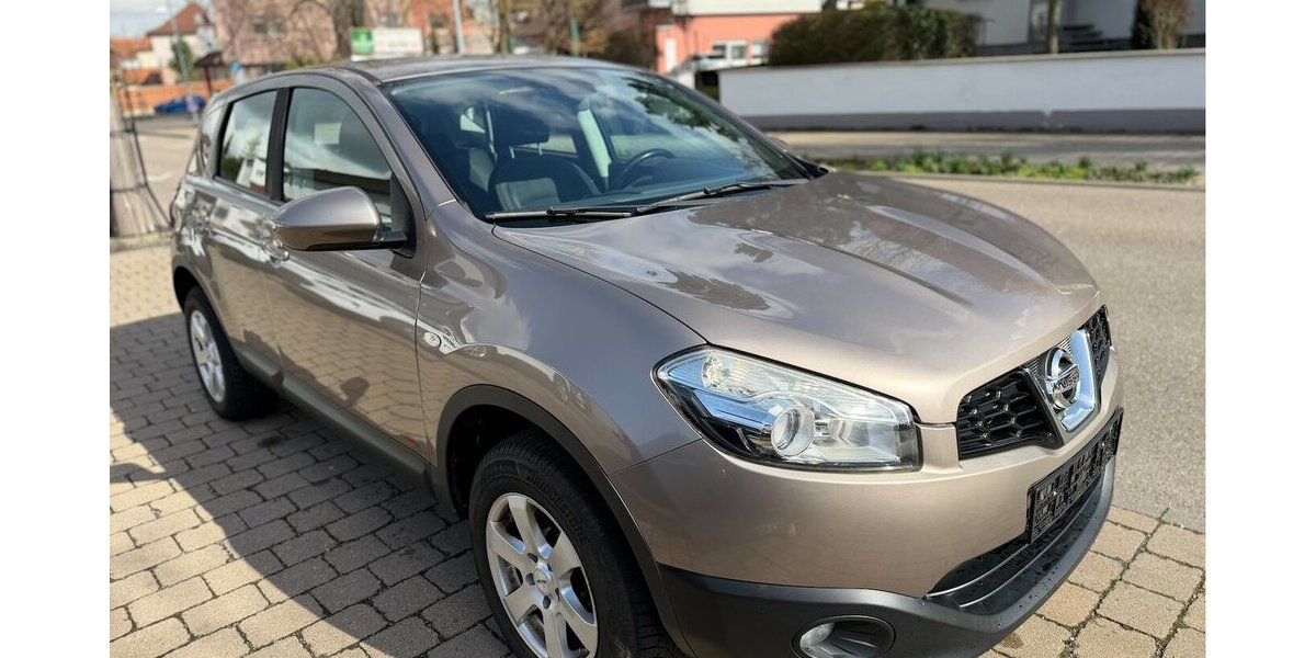 Nissan Qashqai Acenta 4X4 1. Hand AHK 100.000 km 7.490 &euro; Neckarsulm 74172