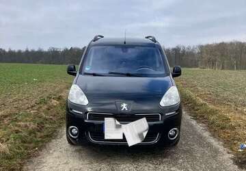Peugeot Partner 170.200 km 8.100 &euro; Binau 74862