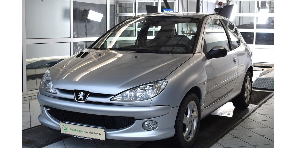 Peugeot 206 213.445 km 1.240 &euro; Bad Friedrichshall 74177