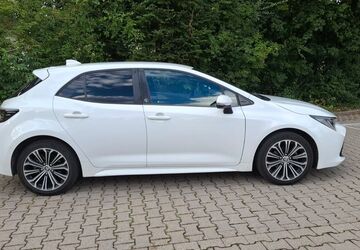 Toyota Corolla 66.000 km 18.569 &euro; Neudenau 74861