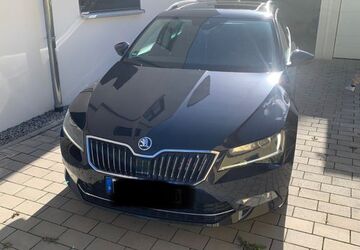 Skoda Superb 124.000 km 18.900 &euro; Kirchardt 74912