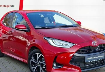 Toyota Yaris 2.559 km 21.920 &euro; Widdern 74259