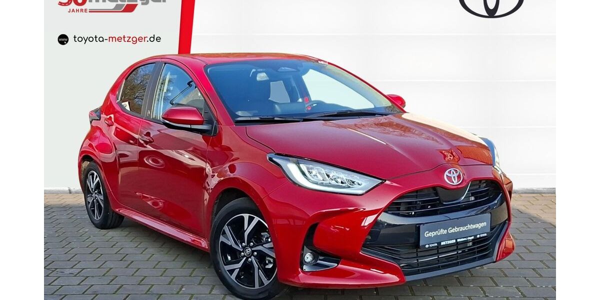 Toyota Yaris 2.559 km 21.920 &euro; Widdern 74259