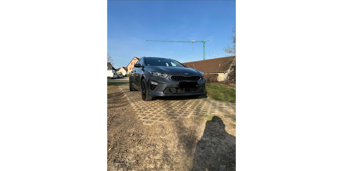 Kia ceed Sportswagon 88.000 km 17.499 &euro; Bad Friedrichshall 74177