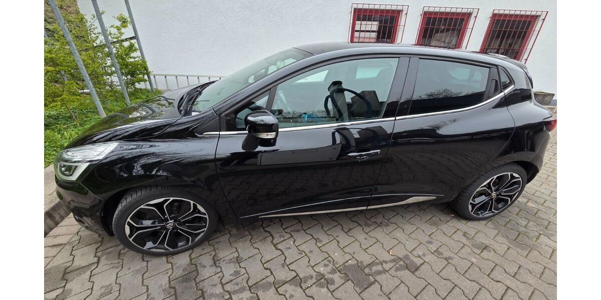 Renault Clio 66.900 km 10.500 &euro; Bietigheim-Bissingen 74321