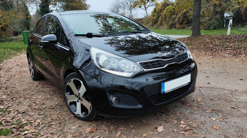 Kia Rio 214.000 km 4.300 &euro; Güglingen 74363