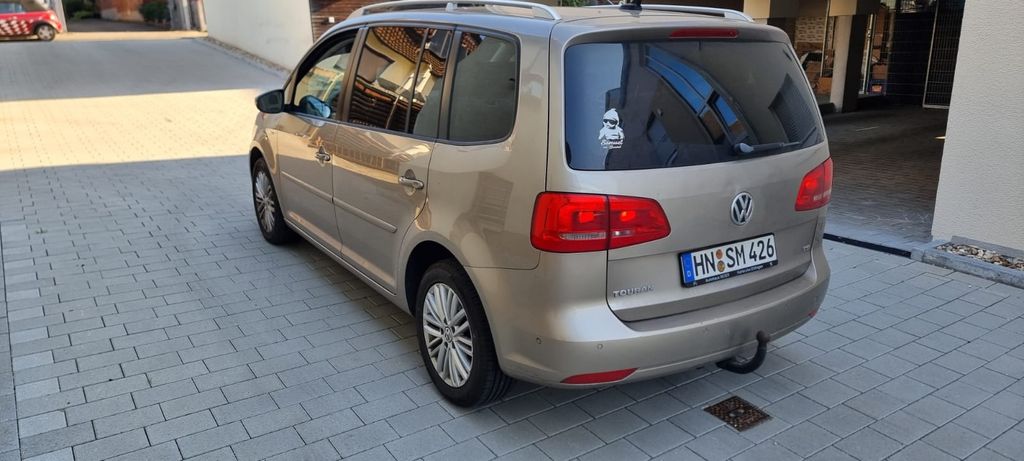 VW Touran 135.803 km 9.800 &euro; Nordheim (Württemberg) 74226