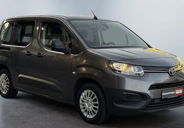 Toyota Proace (Verso) 27.980 km 18.490 &euro; Gundelsheim 74831