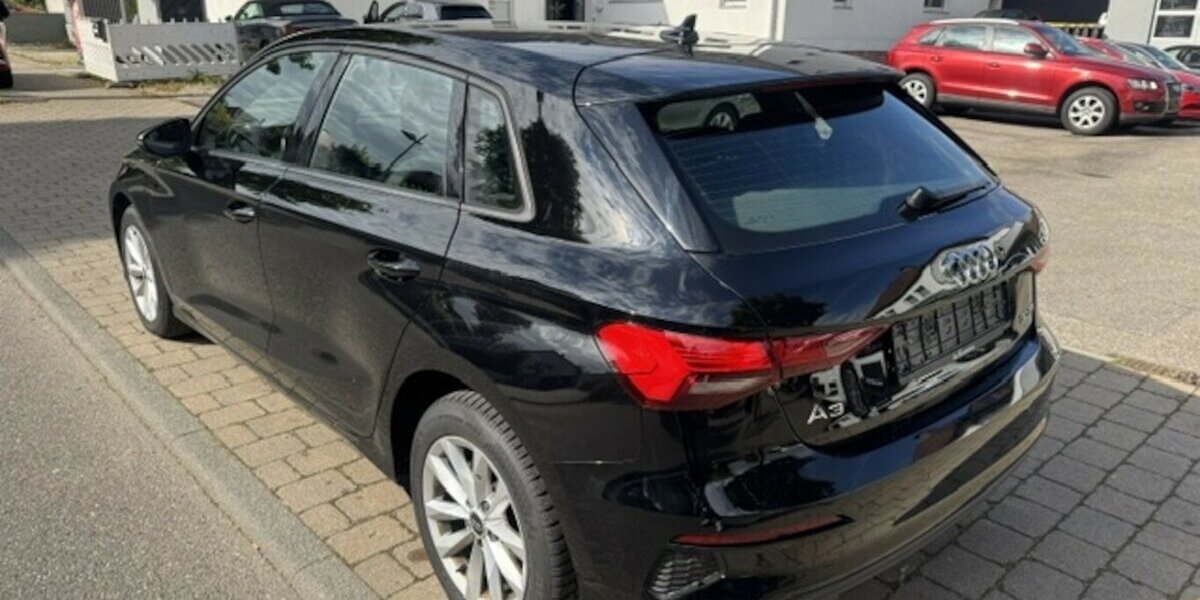 Audi A3 Sportback 30 TDI Attraction S-tronic 156.579 km 16.990 &euro; Neckarsulm 74172