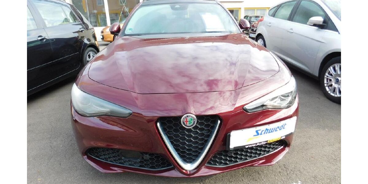 Alfa Romeo Giulia 27.000 km 23.900 &euro; Ludwigsburg 71640
