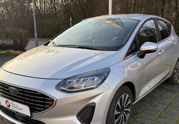 Ford Fiesta 26.600 km 16.390 &euro; Mosbach 74821