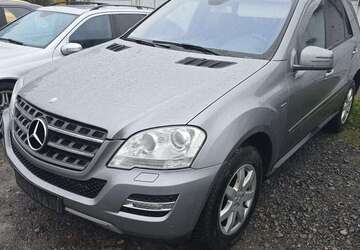 Mercedes-Benz ML 300 195.000 km 12.950 &euro; Vaihingen an der Enz 71665