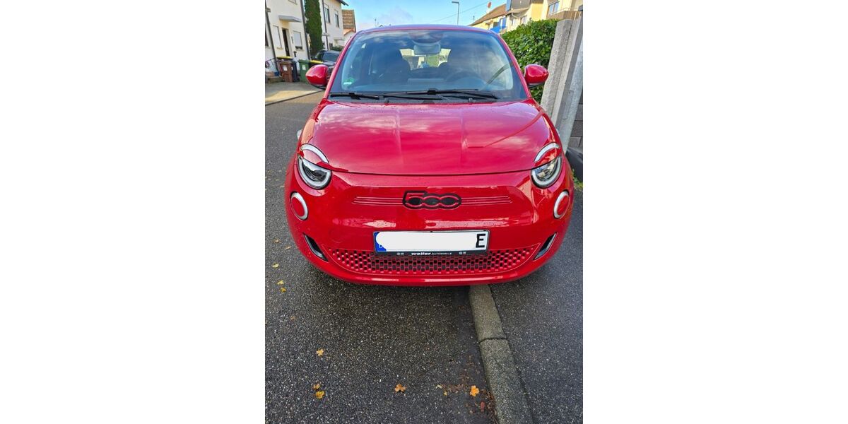 Fiat 500e 8.500 km 20.600 &euro; Sachsenheim 74343