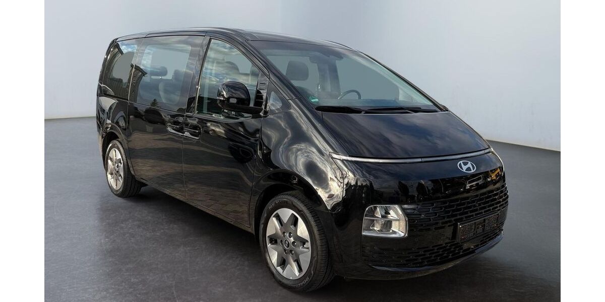 Hyundai STARIA 14.800 km 36.900 &euro; Gundelsheim 74831