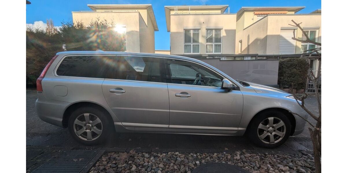 Volvo V70 302.963 km 5.250 &euro; Bietigheim-Bissingen 74321