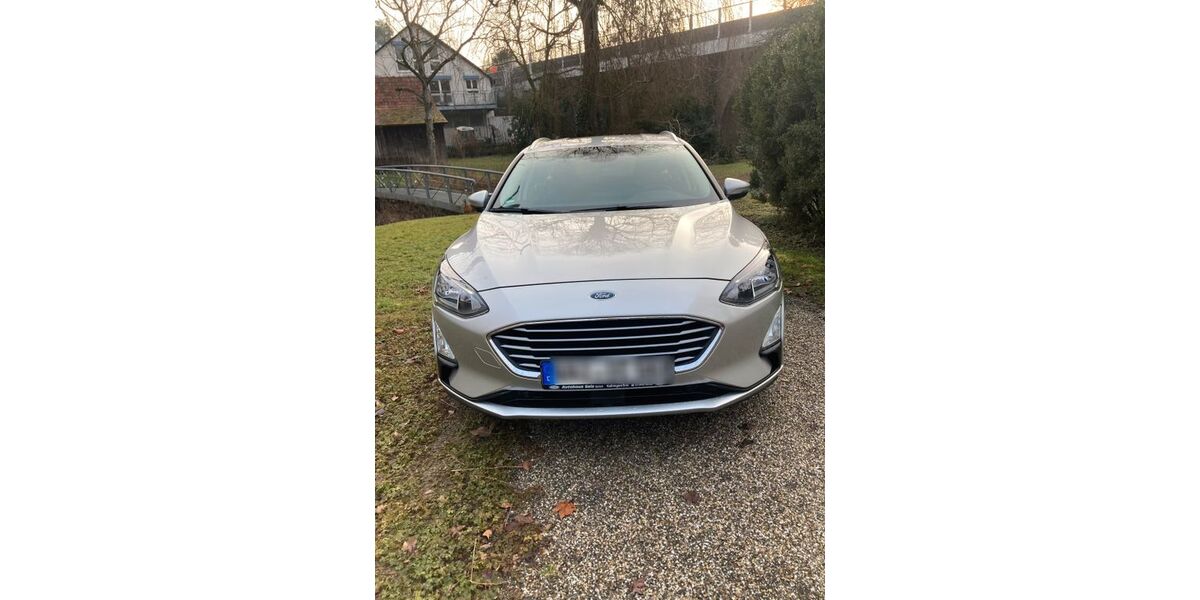 Ford Focus 31.000 km 16.500 &euro; Lauffen 74348