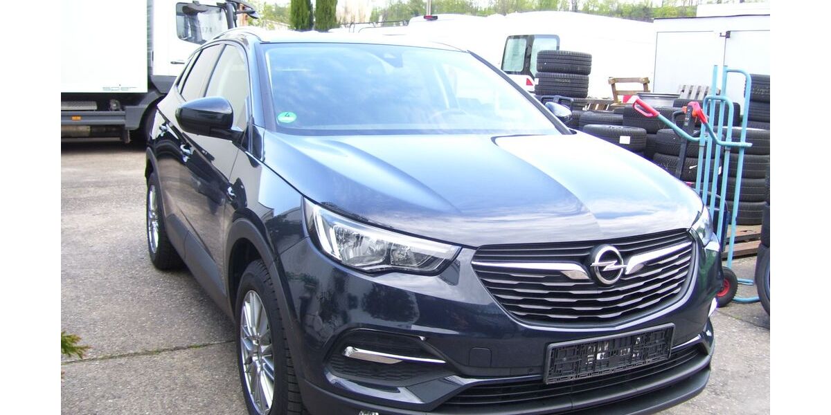 Opel Grandland (X) 139.780 km 9.990 &euro; Neckarweihingen bei Ludwigsburg 71642