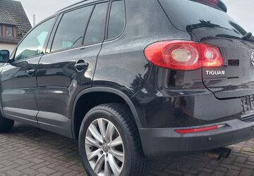 VW Tiguan 245.000 km 4.499 &euro; Obersulm-Affaltrach 74182