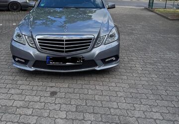 Mercedes-Benz 220 106.298 km 17.200 &euro; Heilbronn 74081