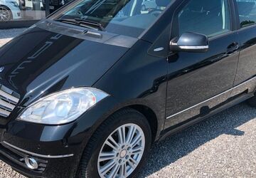Mercedes-Benz A 180 58.000 km 15.450 &euro; Öhringen 74613