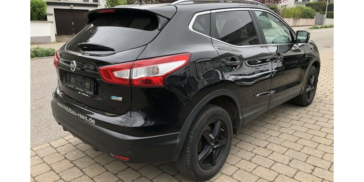 Nissan Qashqai 1.6 dCi Tekna 132.000 km 7.990 &euro; Neckarsulm 74172
