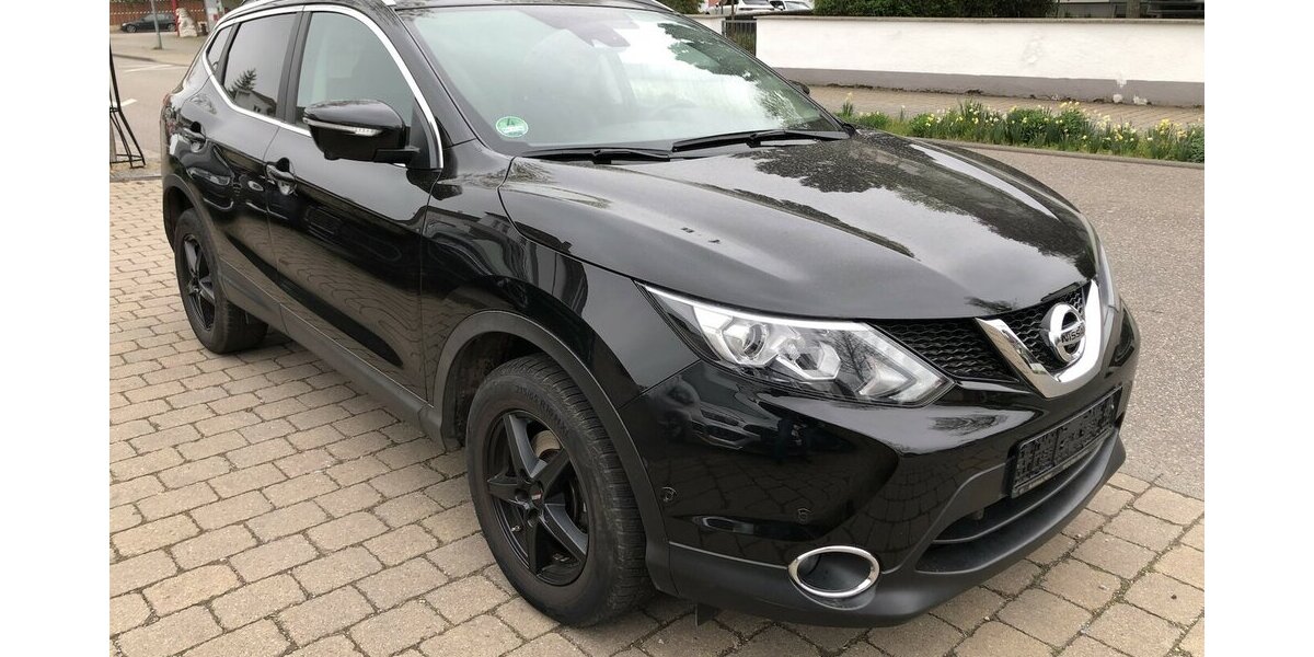 Nissan Qashqai 1.6 dCi Tekna 132.000 km 7.990 &euro; Neckarsulm 74172