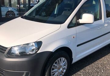 VW Caddy 153.000 km 9.877 &euro; Öhringen 74613