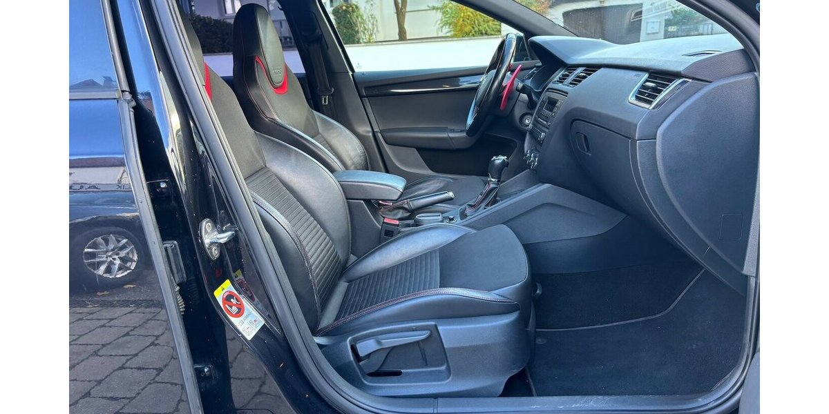 Skoda Octavia 2.0 TDI DSG Combi RS 298.000 km 6.990 &euro; Neckarsulm 74172