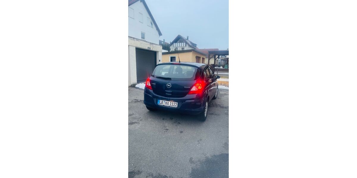 Opel Corsa 91.000 km 3.500 &euro; Poppenweiler 71642