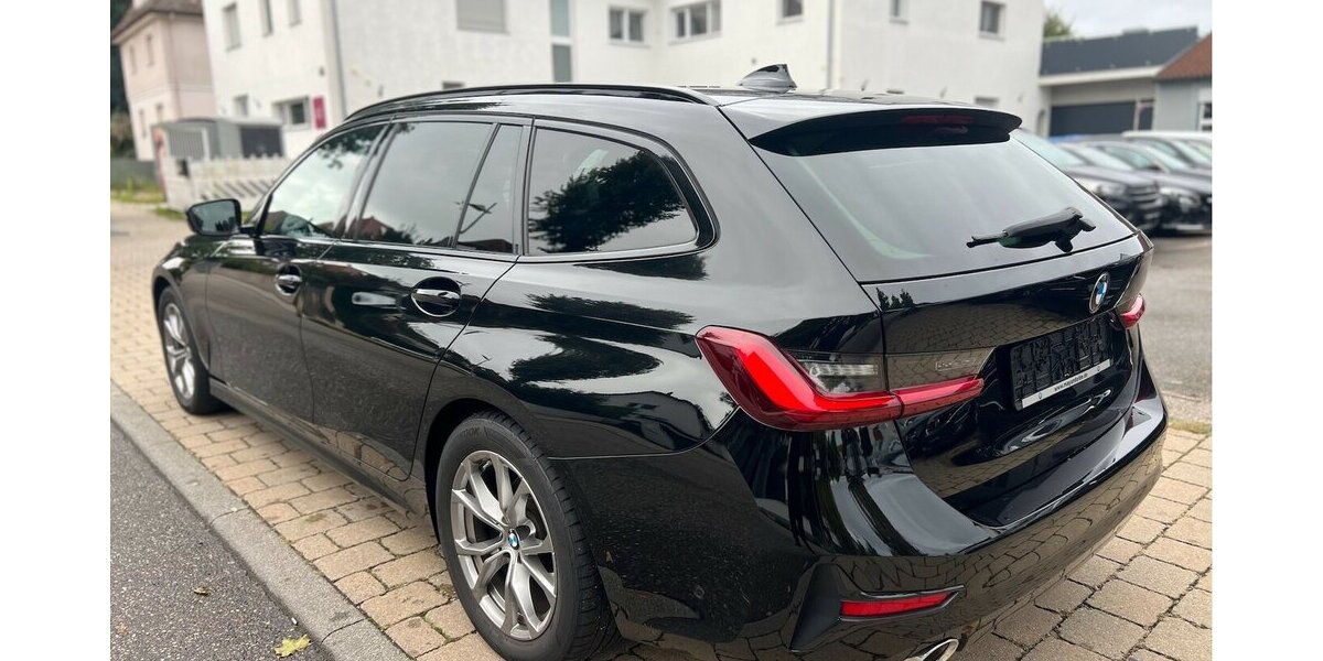 BMW 320d Sport Line Touring Navi Leder Kamera 210.000 km 16.990 &euro; Neckarsulm 74172