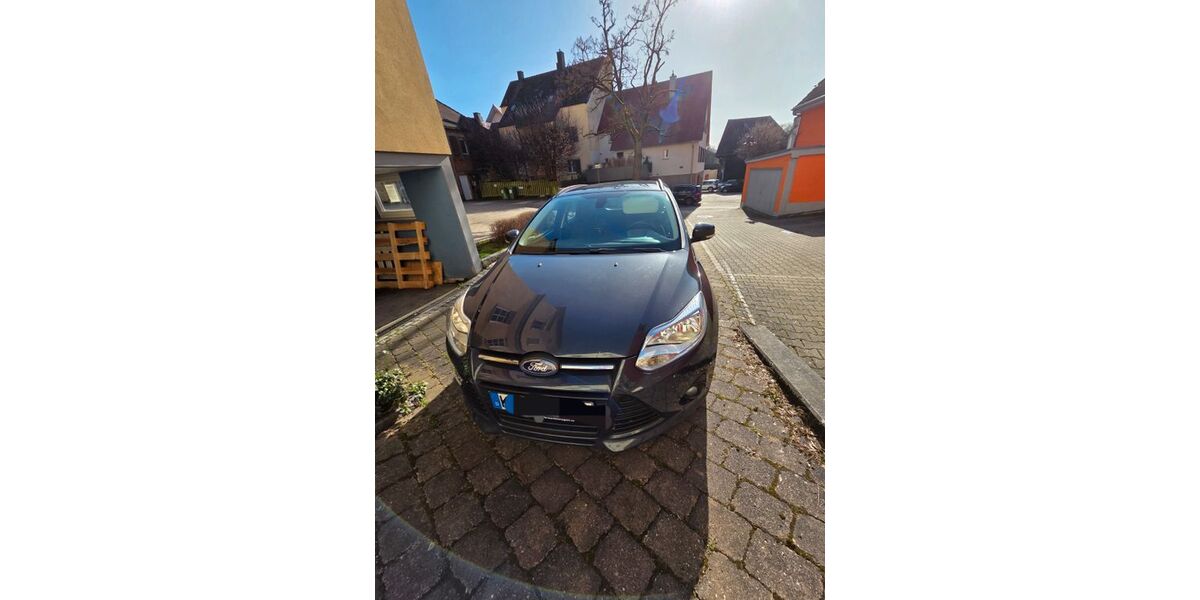 Ford Focus 104.400 km 5.100 &euro; Öhringen 74613