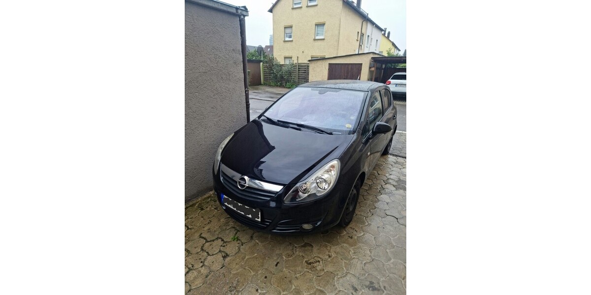 Opel Corsa D 98.000 km 2.800 &euro; Neckarsulm 74172