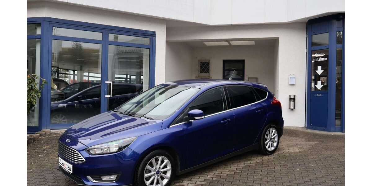Ford Focus 77.500 km 9.990 &euro; Besigheim 74354