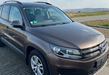 VW Tiguan 185.000 km 8.790 &euro; Öhringen 74613